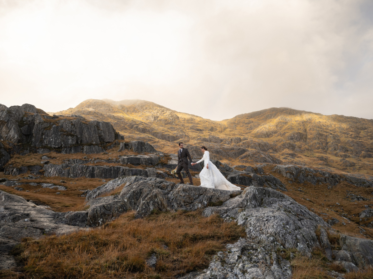 An adventure elopement against the spectacular backdrop of the Scottish Highlands