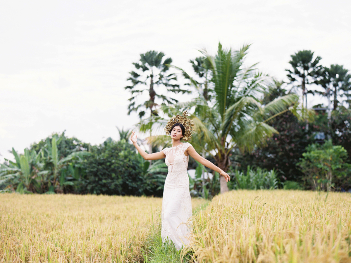 The Enchanting Transformations: Three Captivating Looks of a Balinese Bride