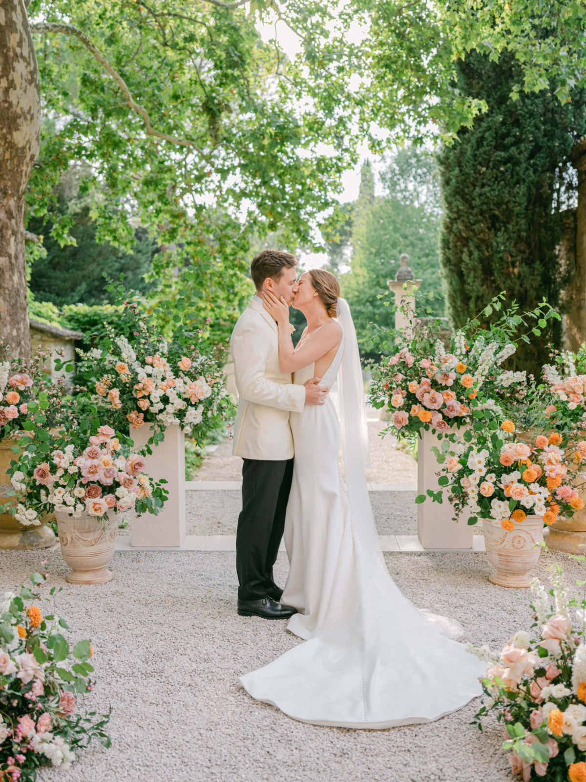 A quintessentially Provence wedding at Le Galinier de Lourmarin