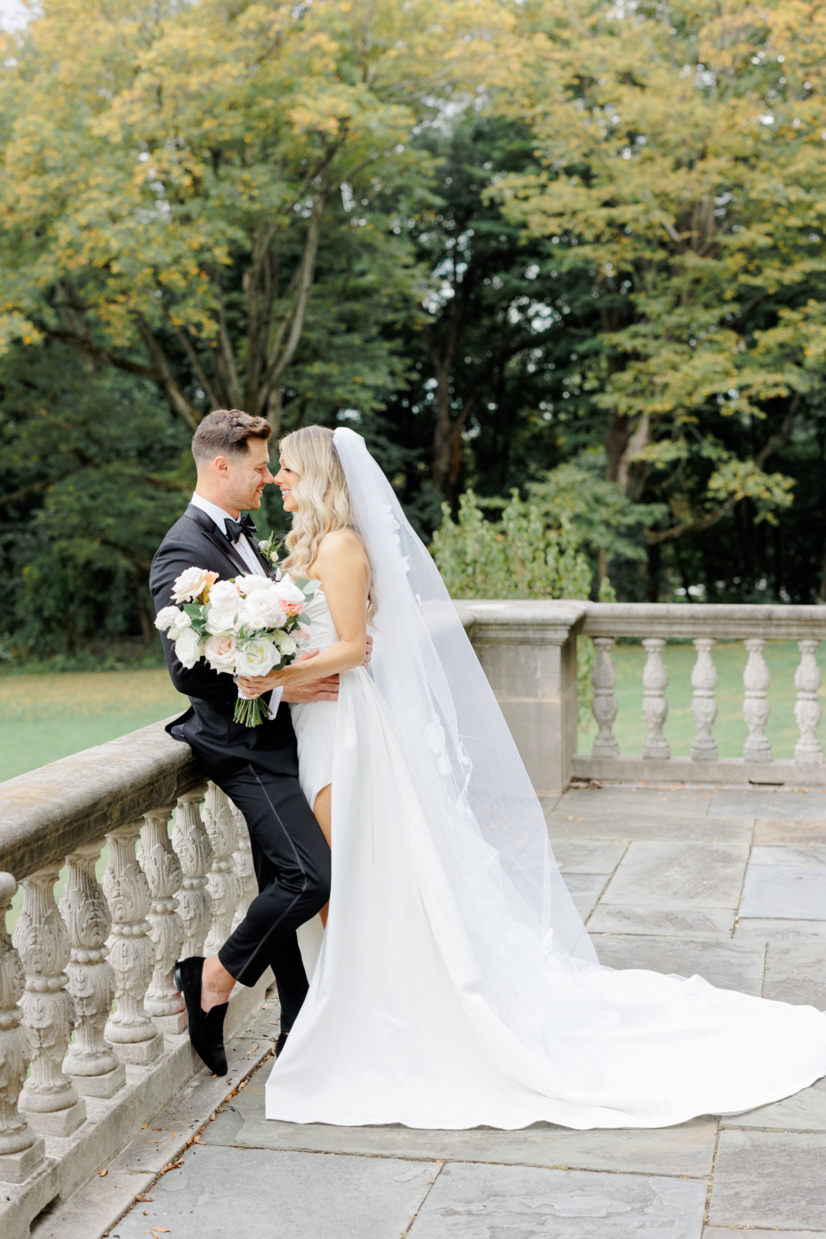 A chic and stylish Fall Wedding in Philadelphia