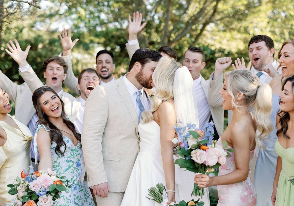 Understated elegance at this Garden Party Wedding