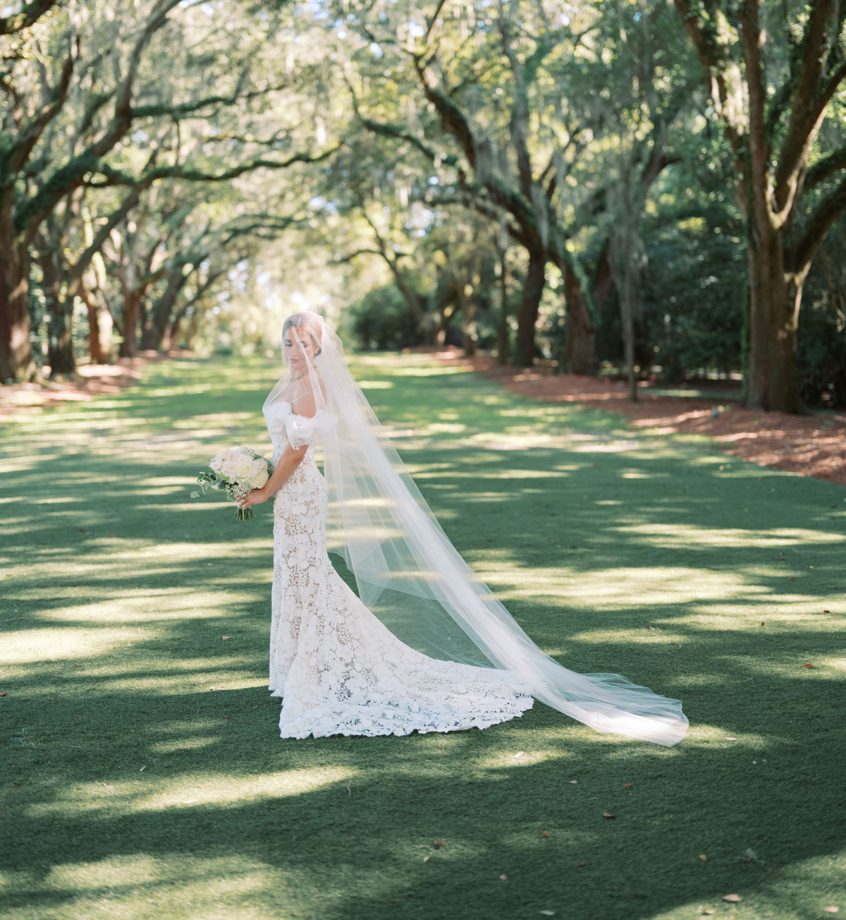 Romantic Southern Charm Meets Timeless Wedding Elegance