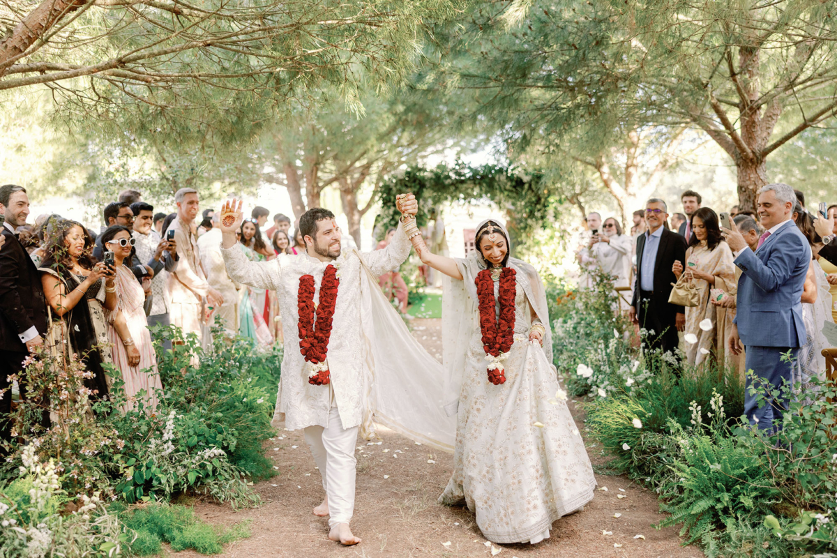 Cultural tradtions & meaningful details in this Elegant celebration