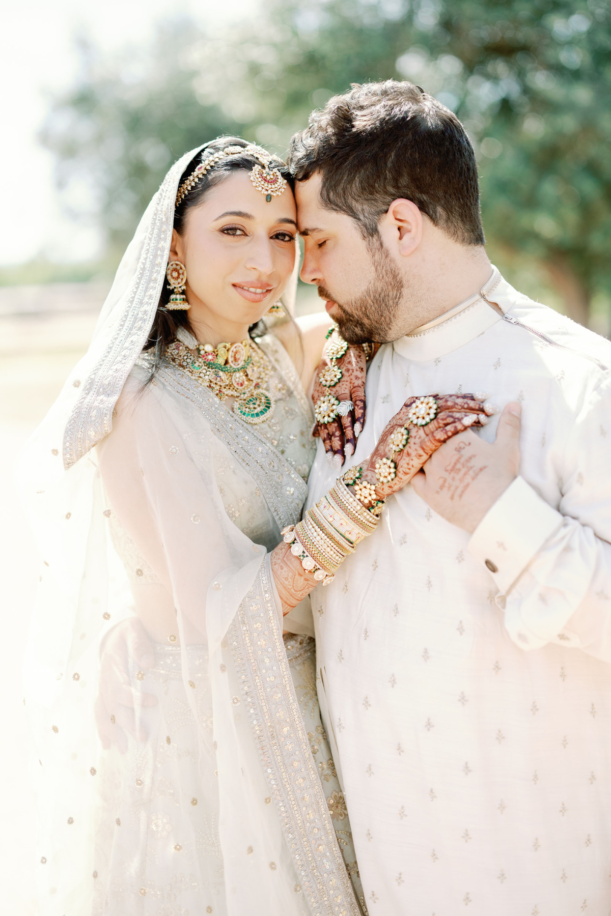 Cultural tradtions & meaningful details in this Elegant celebration