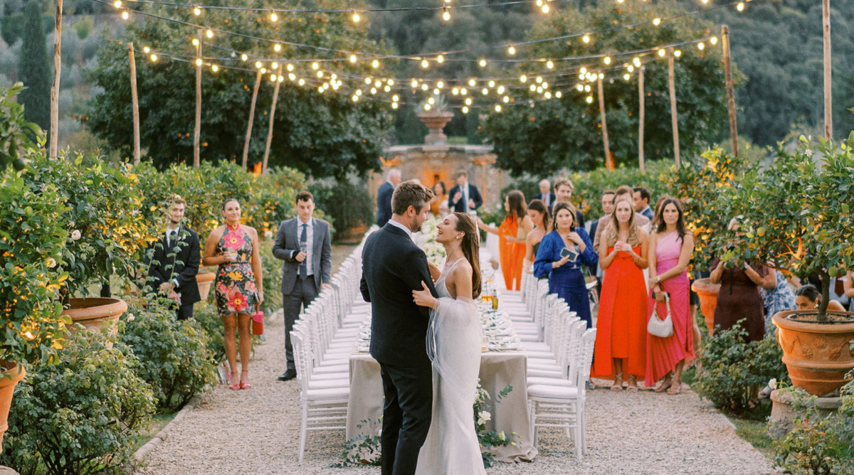 Chic Italian Countryside Wedding Filled with Love