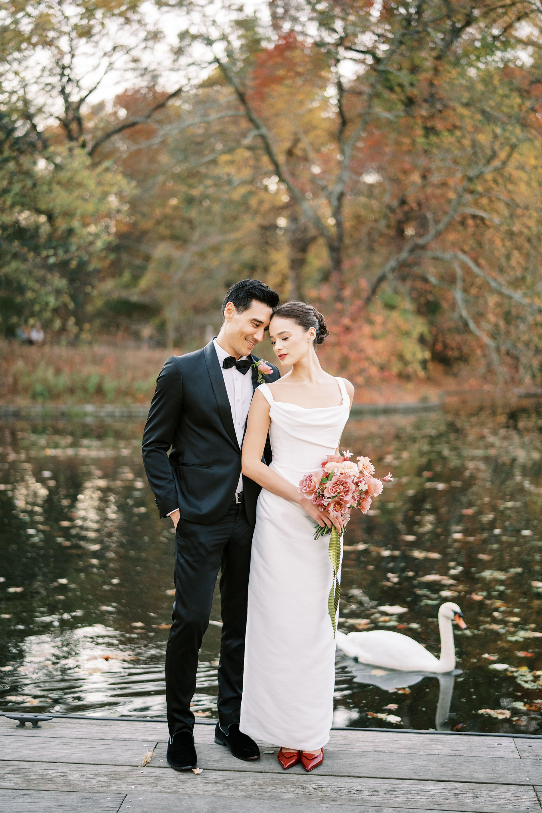 A Modern New York Love Story at The Boathouse in Brooklyn