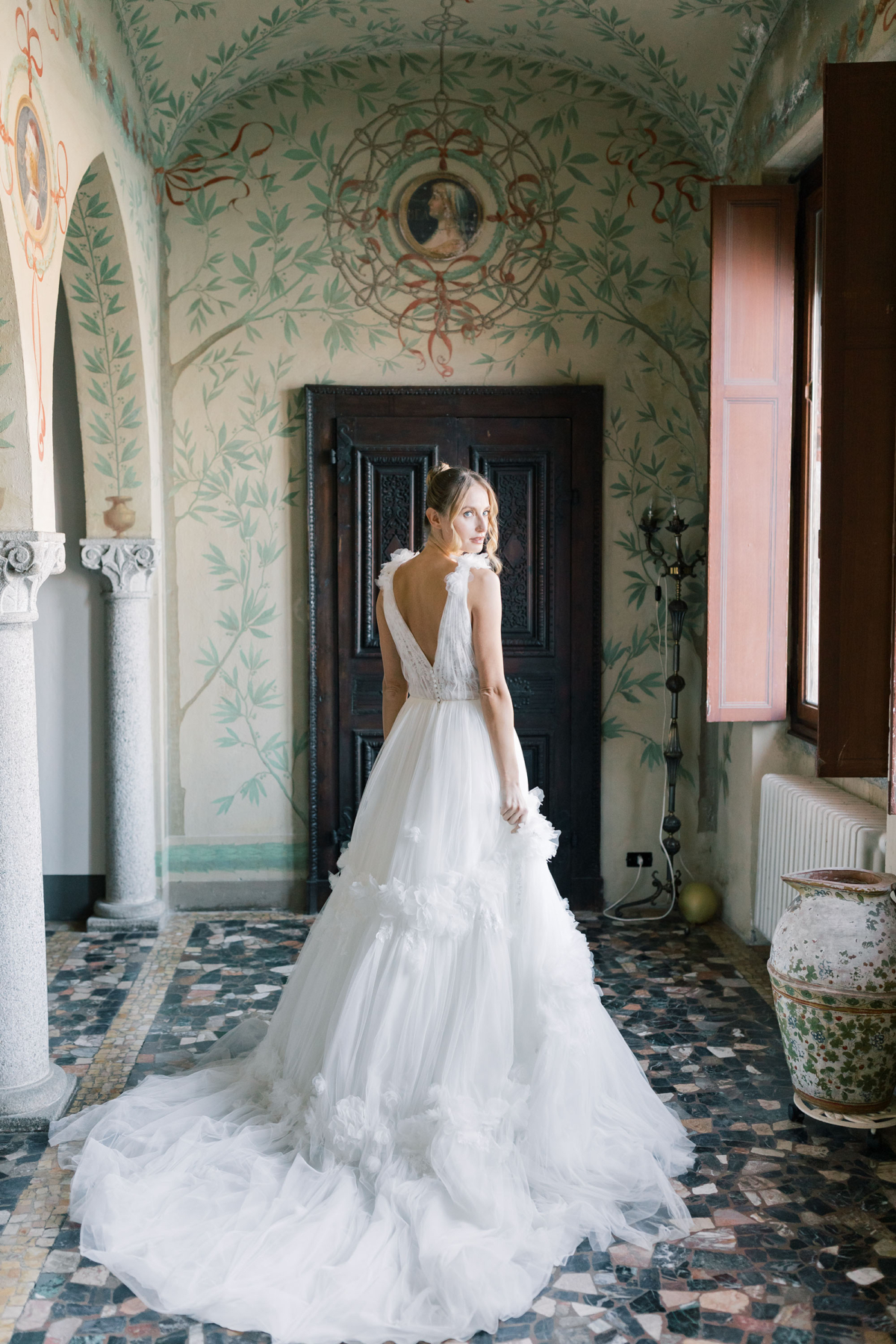 A Fall-Inspired Editorial at Lake Como’s La Villa Regia
