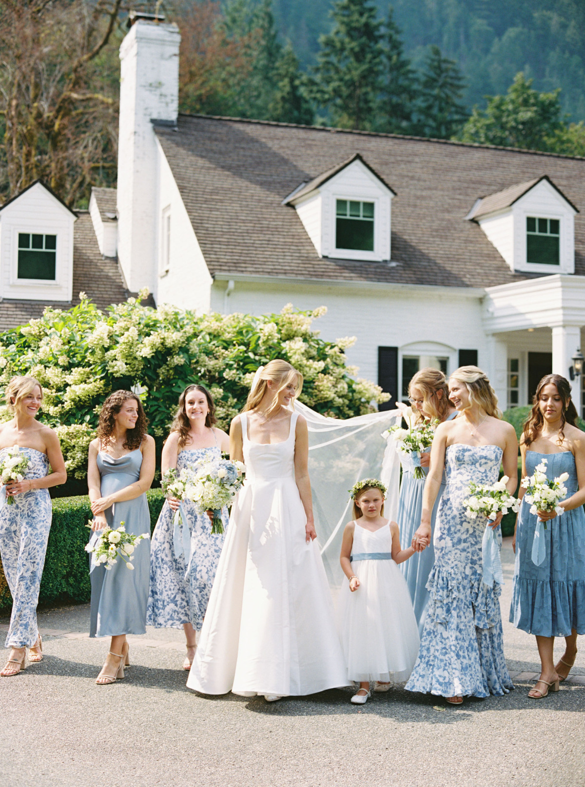 Where Classic Style Meets Wild Pacific Northwest Beauty