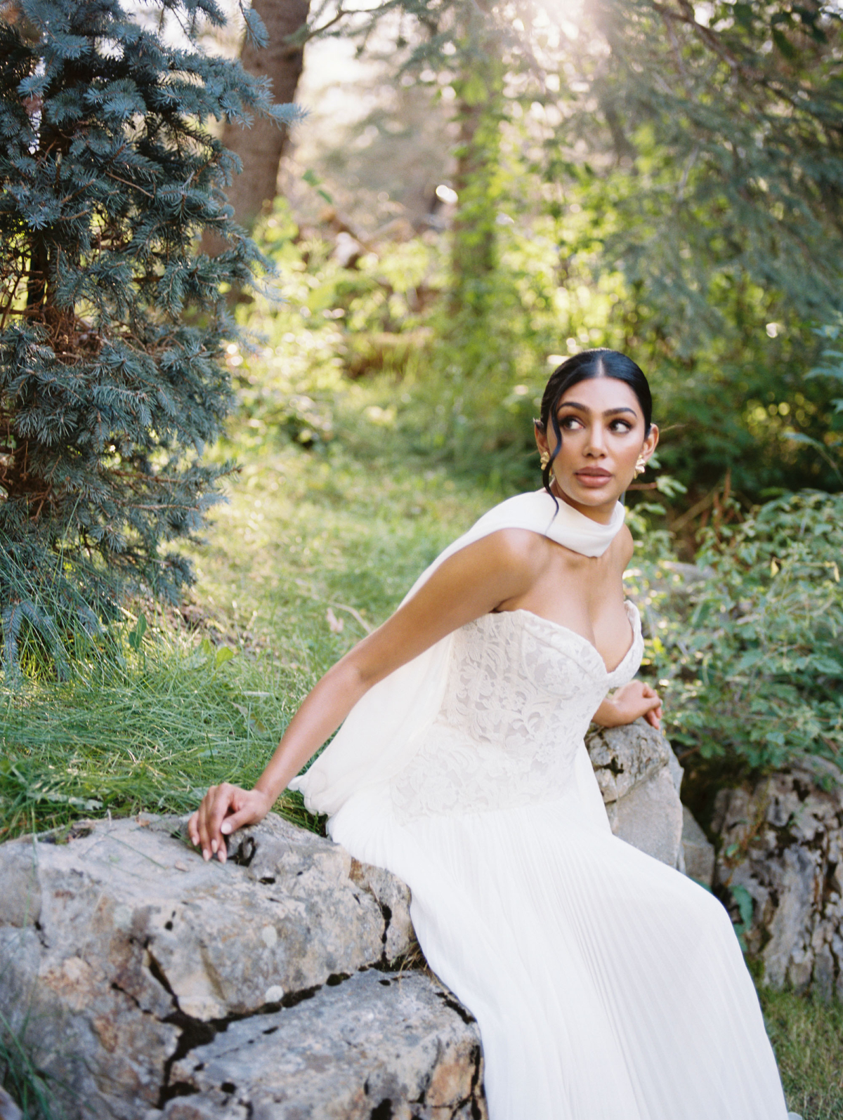 Modern Organic Wedding Ideas with Serpentine Tables