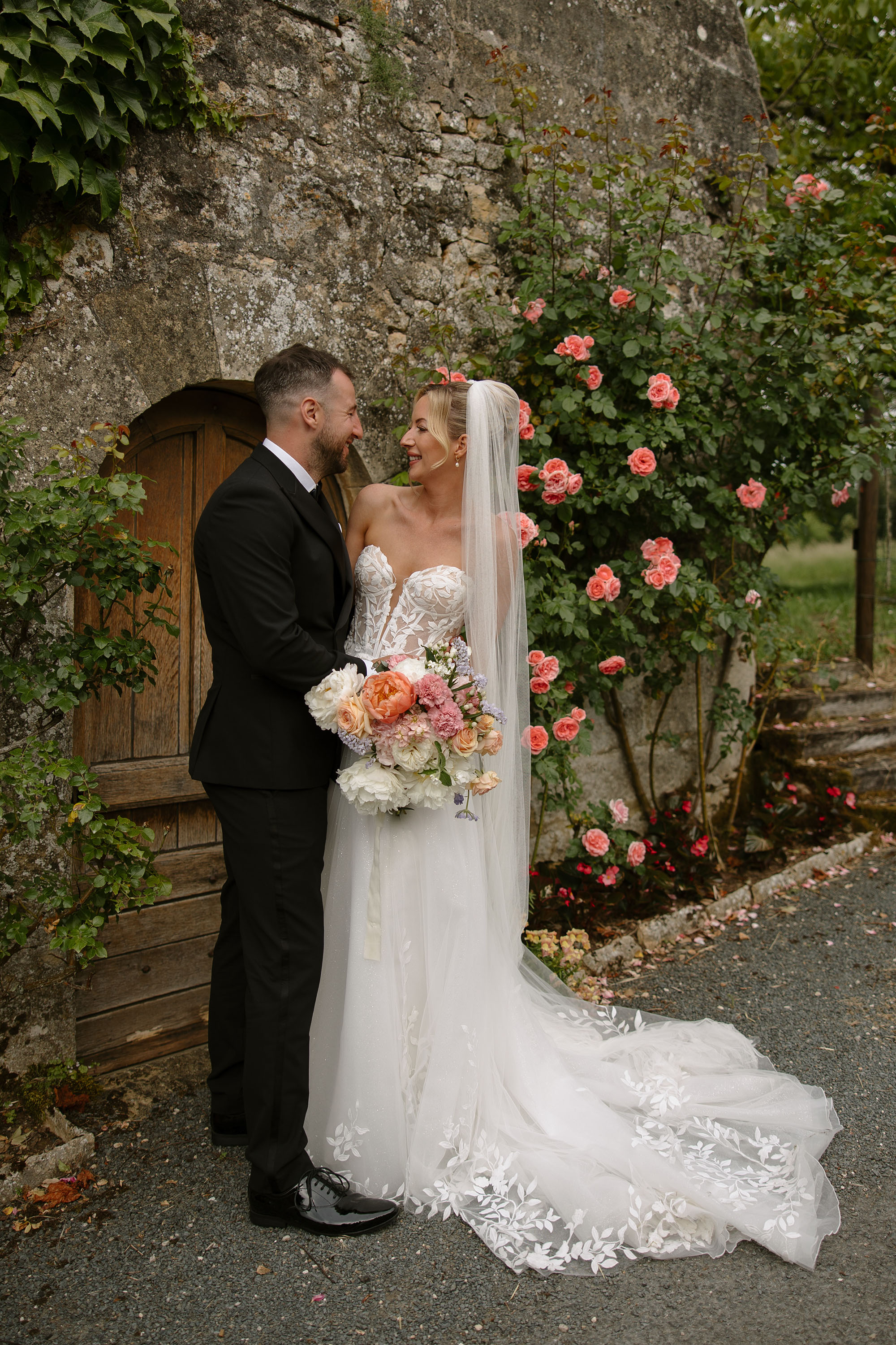 A French Countryside Wedding With Effortless Elegance