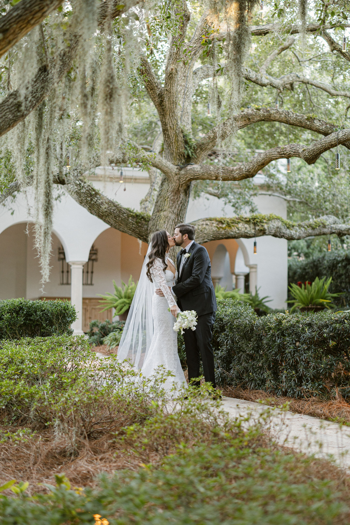 From Chance Meeting to Helicopter Entrance at Sea Island
