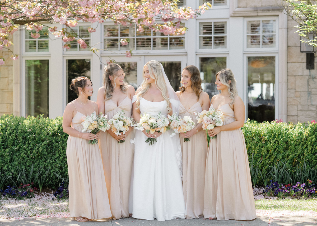 A Romantic Spring Wedding at Newcastle Golf Club