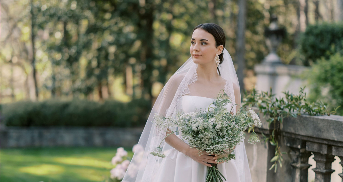 Floral Artistry And Timeless Style At Swan House