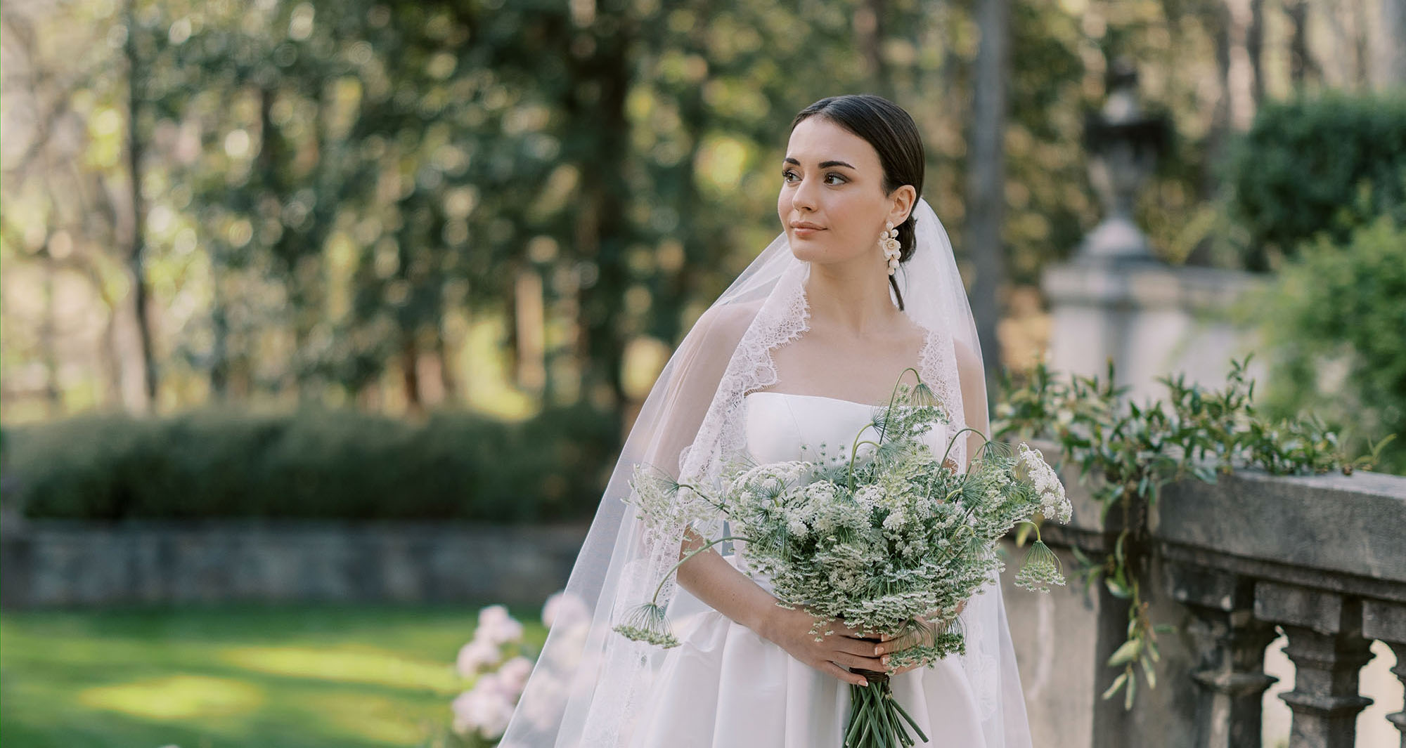 Floral Artistry And Timeless Style At Swan House